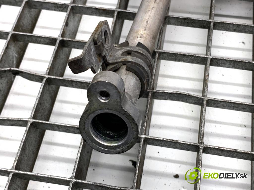 RENAULT CLIO IV liftback 2017 54 kW 1.2 16V 1149 rúrka klimatizácie 924803929R (Rúrka klimatizácie)