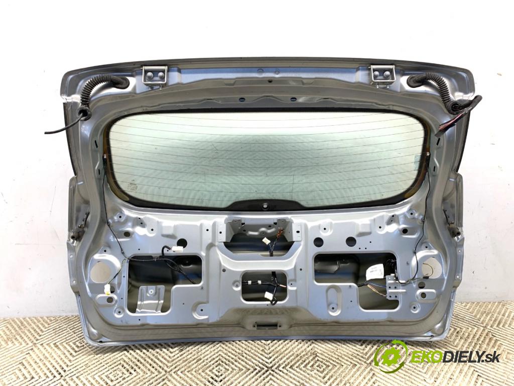 NISSAN QASHQAI J10 SUV 2013 86 kW 1.6 1598 kapota zadní část