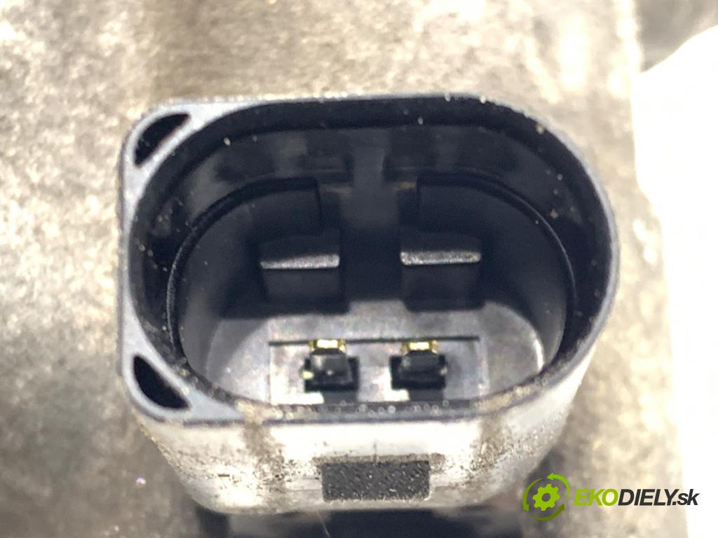 VW PASSAT B6 sedan 2007 77 kW 1.9 TDI 1896 Kompresor klimatizácie 1K0820859F (Kompresor klimatizácie)