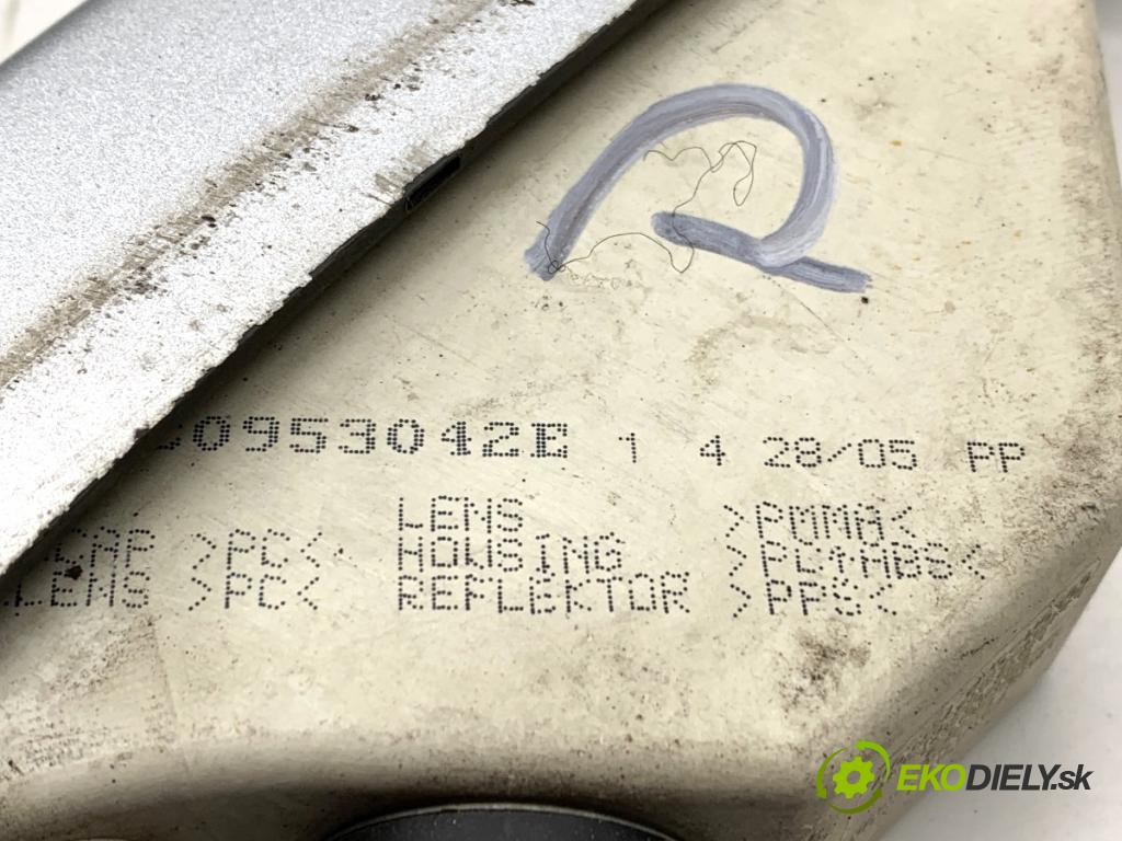 VW PASSAT B6 sedan 2007 77 kW 1.9 TDI 1896 směrovka pravý přední část 3C0953042E (Klika dveří ostatní)