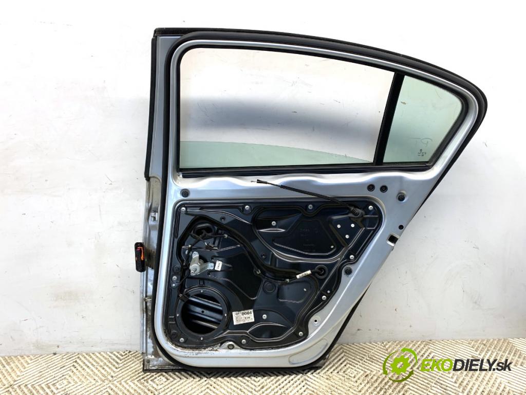 VW PASSAT B6 sedan 2007 77 kW 1.9 TDI 1896 dveře pravý zadní část LA7W