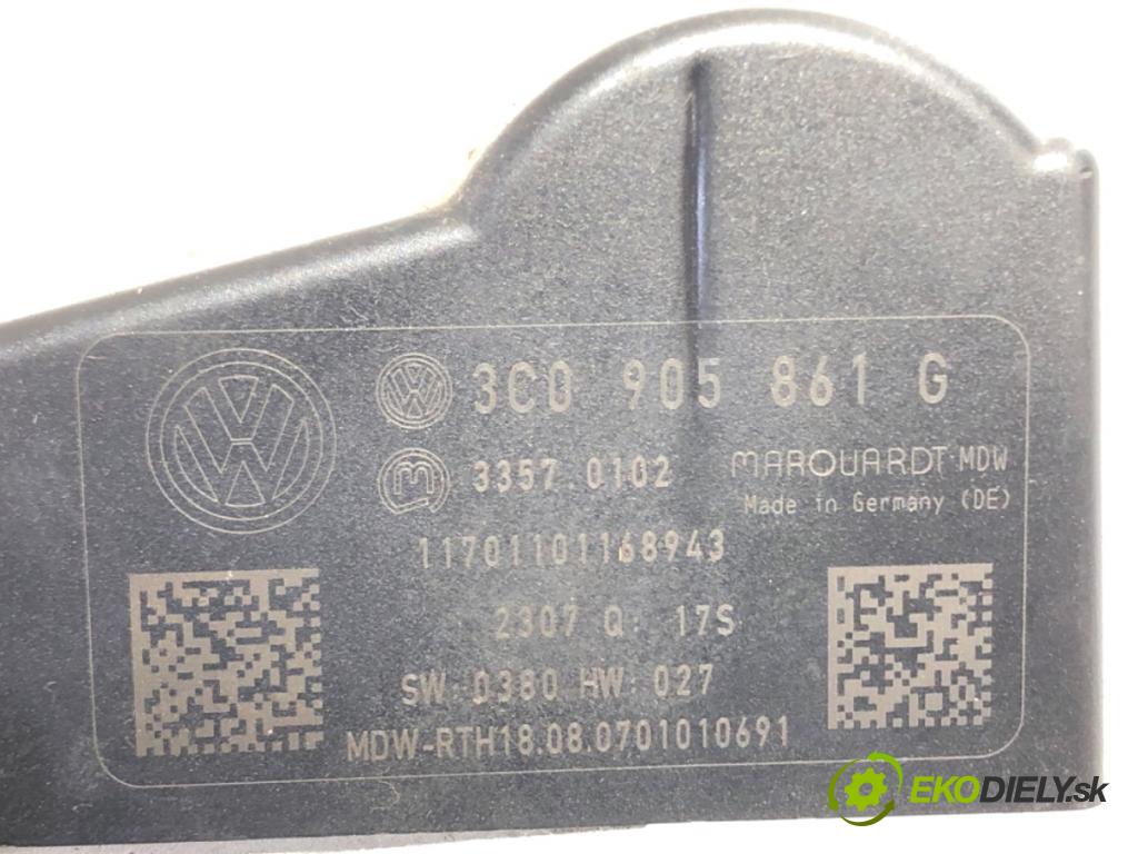 VW PASSAT B6 sedan 2007 77 kW 1.9 TDI 1896 blokáda volantu 3C0905861G (Řízení ostatní)