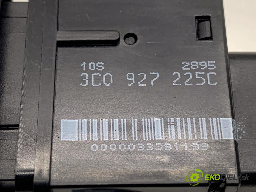 VW PASSAT B6 sedan 2007 77 kW 1.9 TDI 1896 Prepínač brzdy ručnej brzdy 3C0927225C (Prepínacie páčky pod volantom)