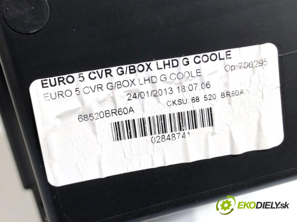 NISSAN QASHQAI J10 SUV 2013 86 kW 1.6 1598 Priehradka, kastlík spolujazdca  (Priehradka (kastlík))