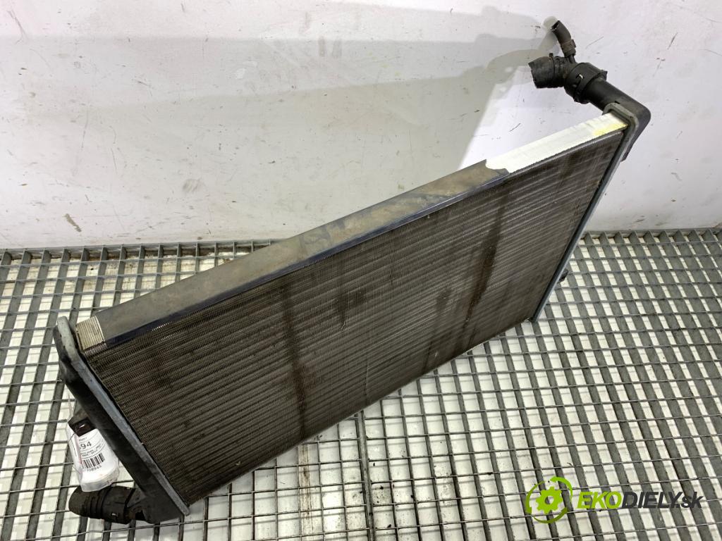 VW PASSAT B6 sedan 2007 77 kW 1.9 TDI 1896 chladič vody  (Vodní chladič)
