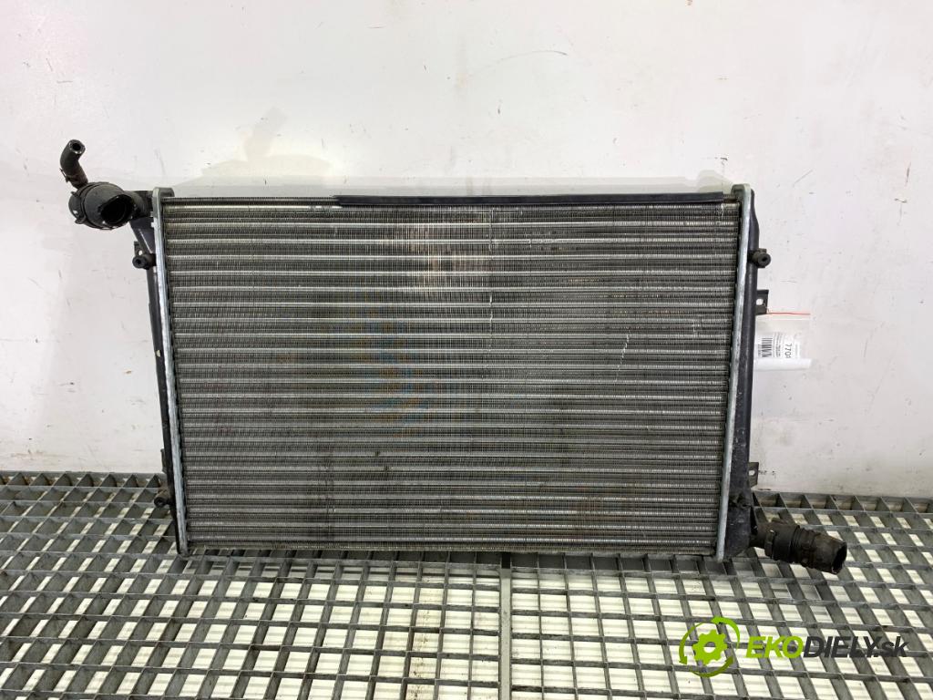 VW PASSAT B6 sedan 2007 77 kW 1.9 TDI 1896 chladič vody  (Vodní chladič)