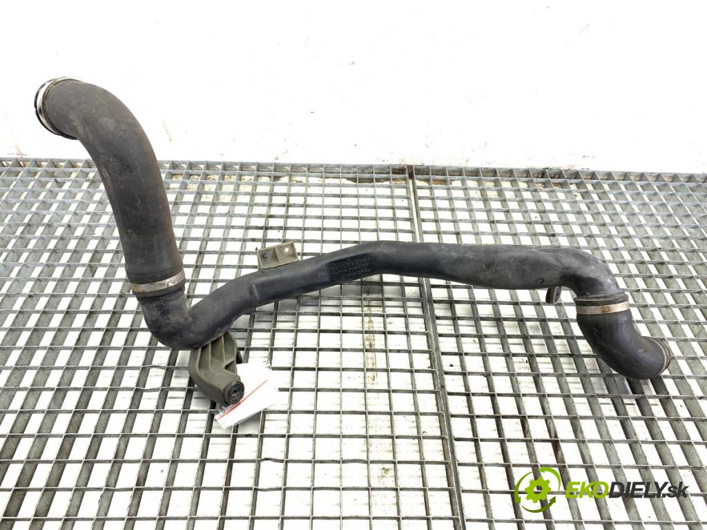 VW PASSAT B6 sedan 2007 77 kW 1.9 TDI 1896 Rúra vzduchu intercoolera 3C0145840H