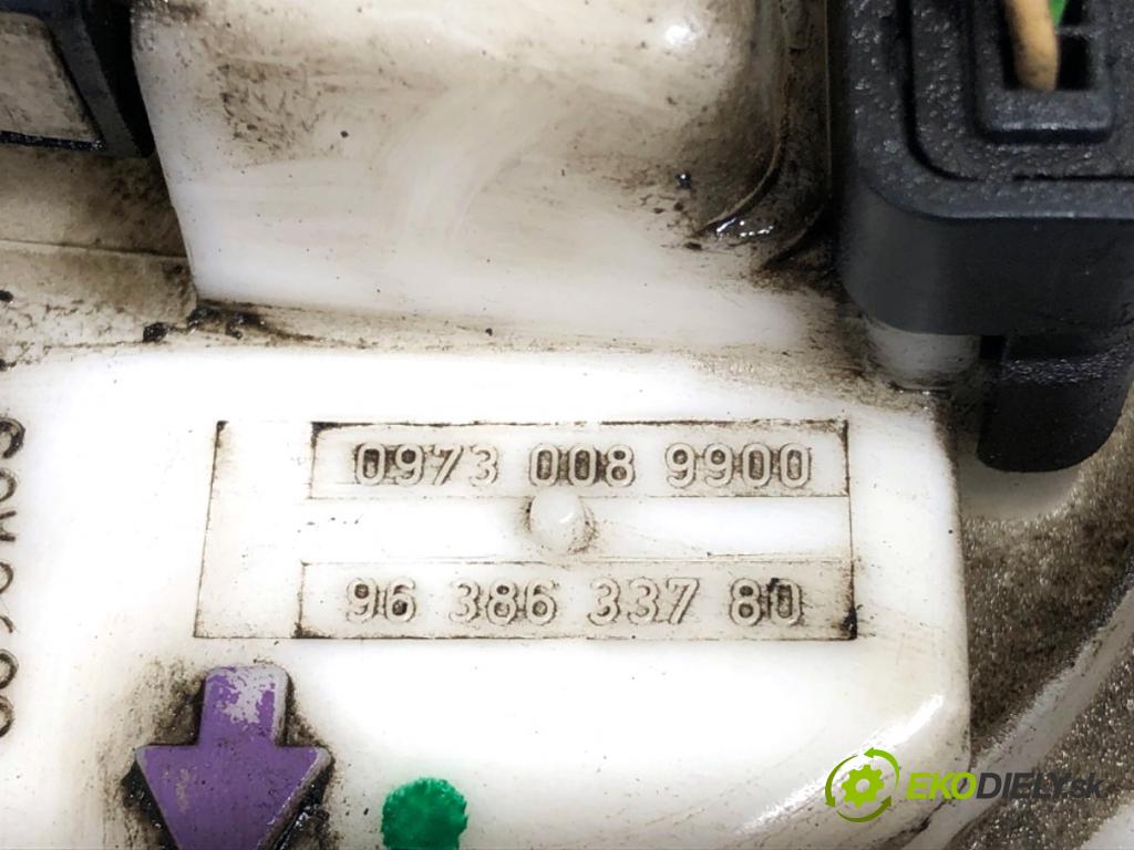 PEUGEOT 607 sedan 2003 98 kW 2.2 HDi 2179 pumpa paliva 9638633780