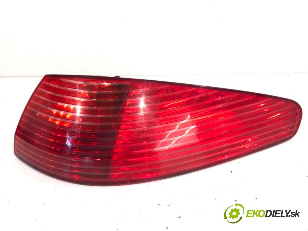 PEUGEOT 607 sedan 2003 98 kW 2.2 HDi 2179 světlo pravý zadní část 