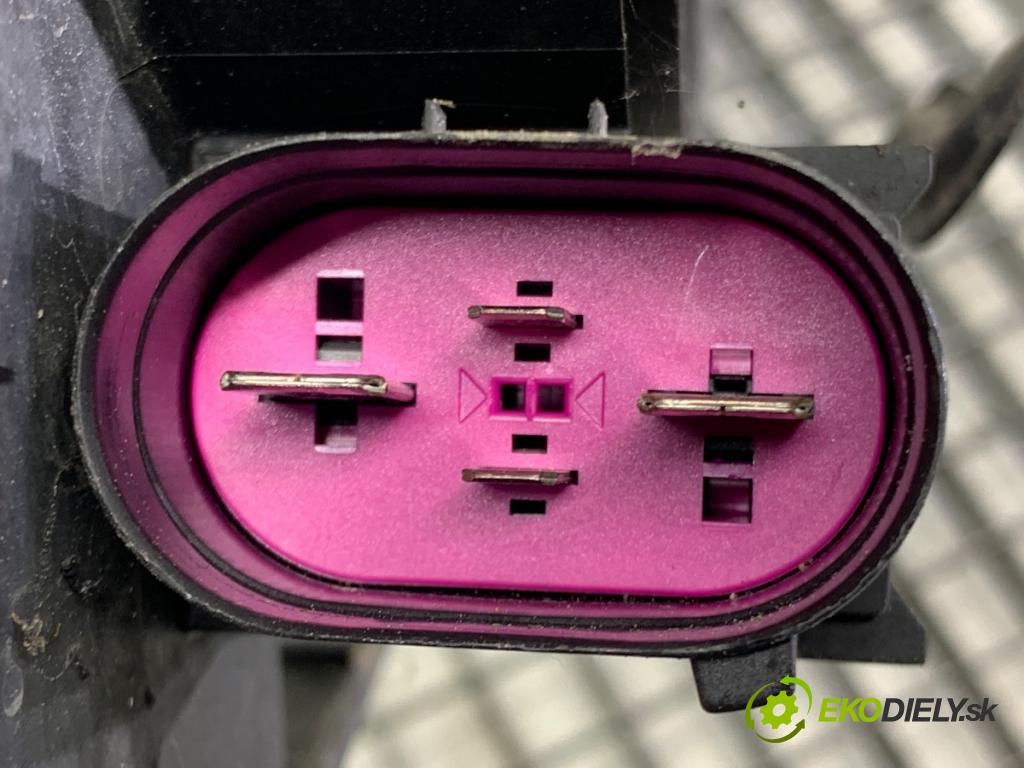 AUDI A3 8P liftback 2003 75 kW 1.6 1595 ventilátor klimatizace 1K0121207M (Ventilátor chladiče klimatizace)