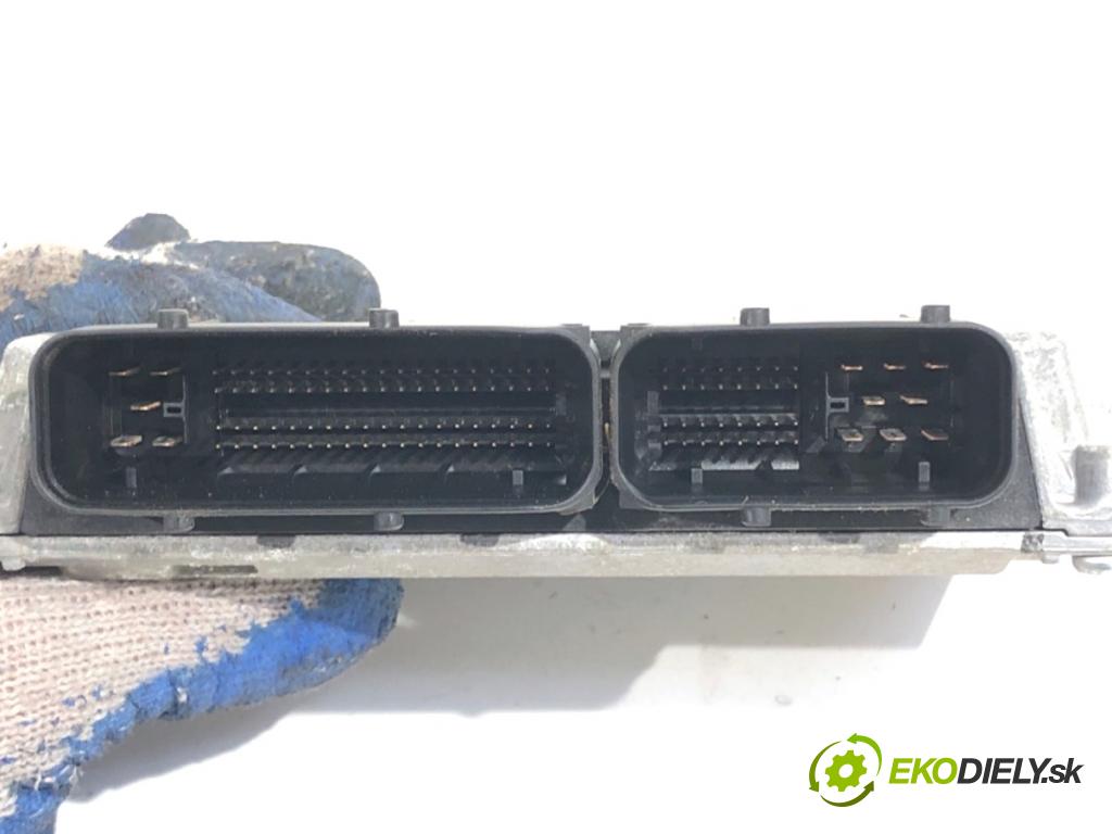 AUDI A3 8P liftback 2003 75 kW 1.6 1595 riadiaca jednotka Motor 6A906033BB (Riadiaca jednotka)