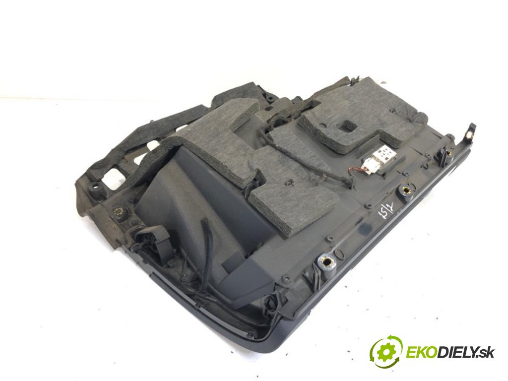 AUDI A3 8P liftback 2003 75 kW 1.6 1595 Priehradka, kastlík spolujazdca 8P1857035C (Priehradka (kastlík))