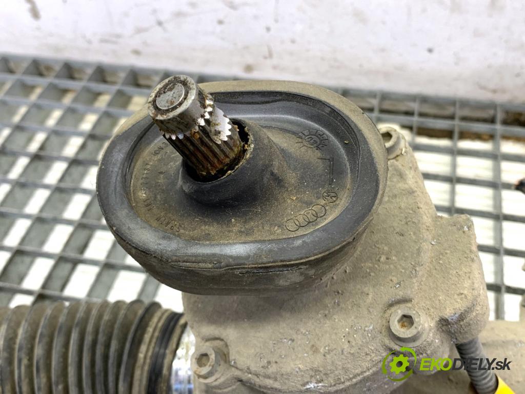 AUDI A3 8P liftback 2003 75 kW 1.6 1595 řízení  (Řízení)