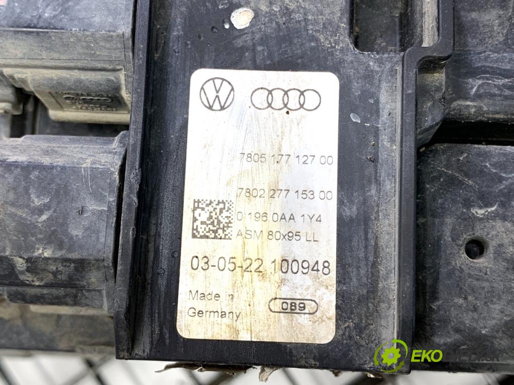 AUDI A3 8P liftback 2003 75 kW 1.6 1595 řízení  (Řízení)