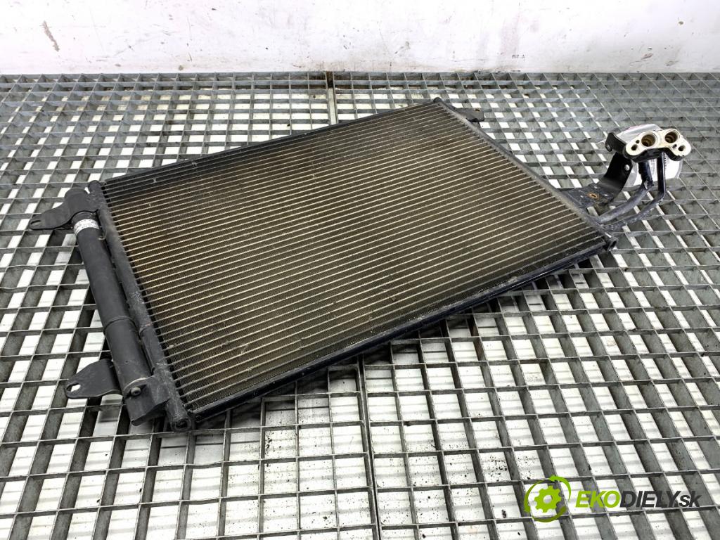 AUDI A3 8P liftback 2003 75 kW 1.6 1595 Chladič klimatizácie 1K0820411G (Chladič klimatizácie)