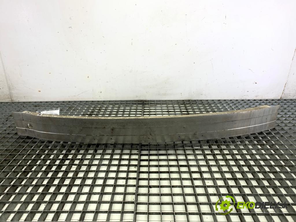 AUDI A3 8P liftback 2003 75 kW 1.6 1595 výztuha nárazníka přední část  (Přední výztuha)