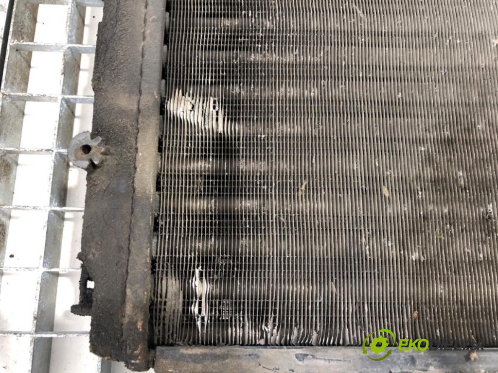 VW TRANSPORTER T4 Autobus 1997 57 kW 2.4 D Syncro 2370 chladič vody  (Vodní chladič)