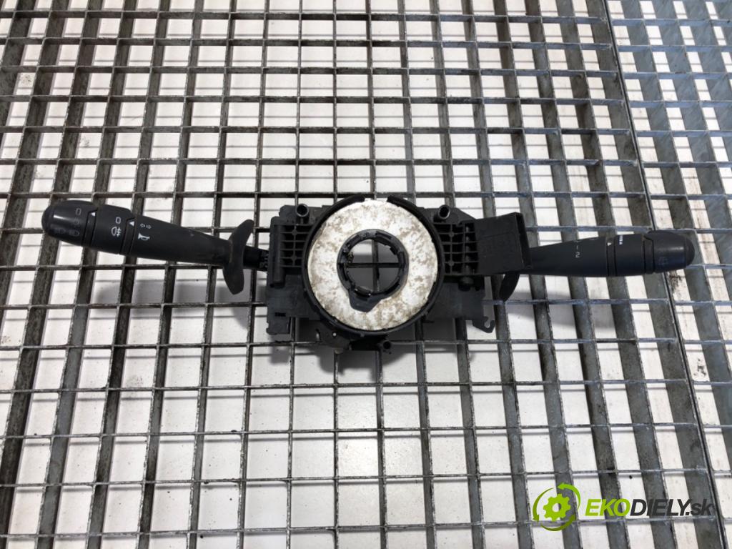 RENAULT MASTER II Skrzynia 2007 88 kW 2.5 dCi 2463 Prepínač kombinovaný 8200251704 (Prepínacie páčky pod volantom)