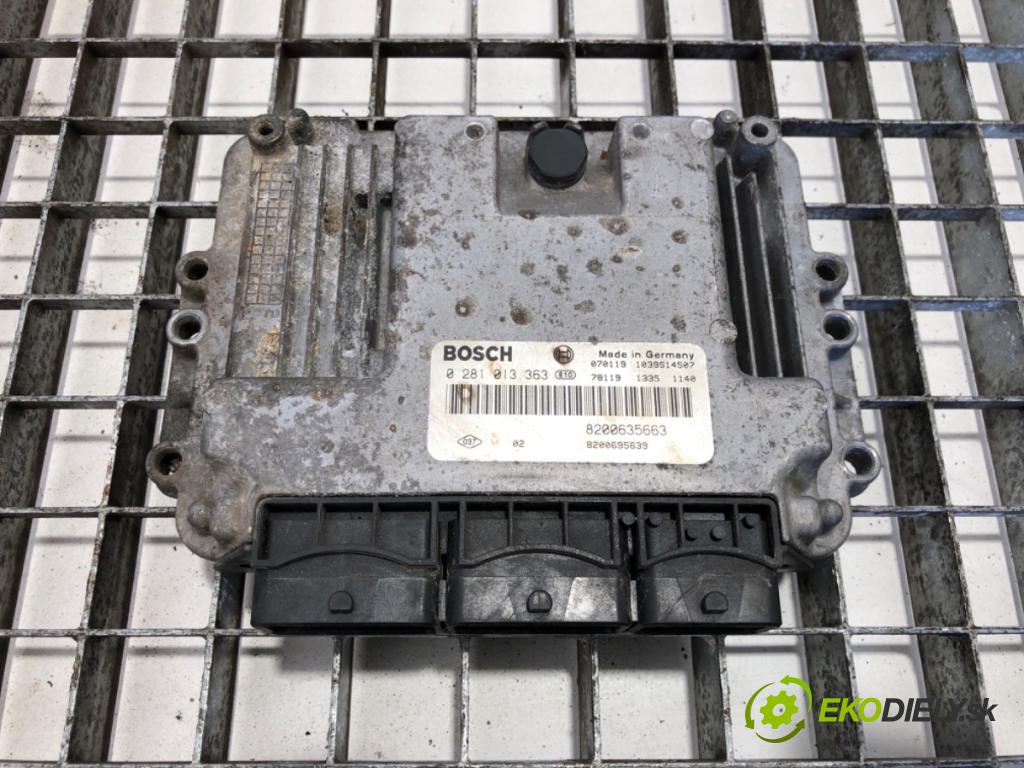 RENAULT MASTER II Skrzynia 2007 88 kW 2.5 dCi 2463 riadiaca jednotka Motor 8200695639 (Riadiaca jednotka)