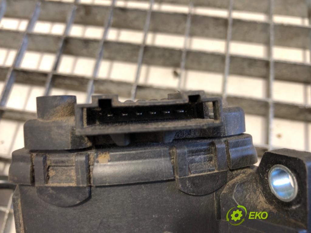 RENAULT MASTER II Skrzynia 2007 88 kW 2.5 dCi 2463 Potenciometer plynu 7700314525 (Potenciometer plynového pedálu)