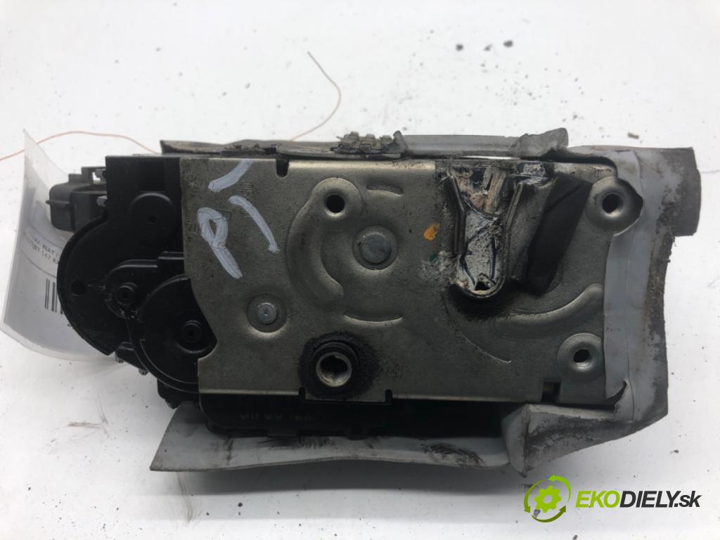 FIAT CROMA Kombi 2006 147 kW 2.4 D Multijet 2387 zámok dveře pravý zadní část 51708422A
