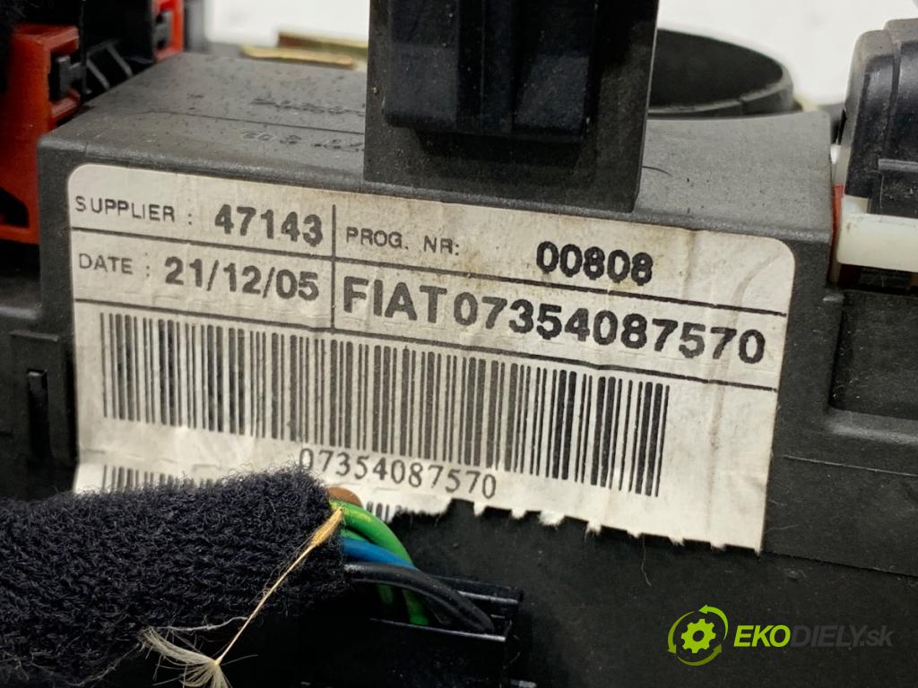 FIAT CROMA Kombi 2006 147 kW 2.4 D Multijet 2387 přepínač kombinovaný 0265005499 (Páčky pod volantem)