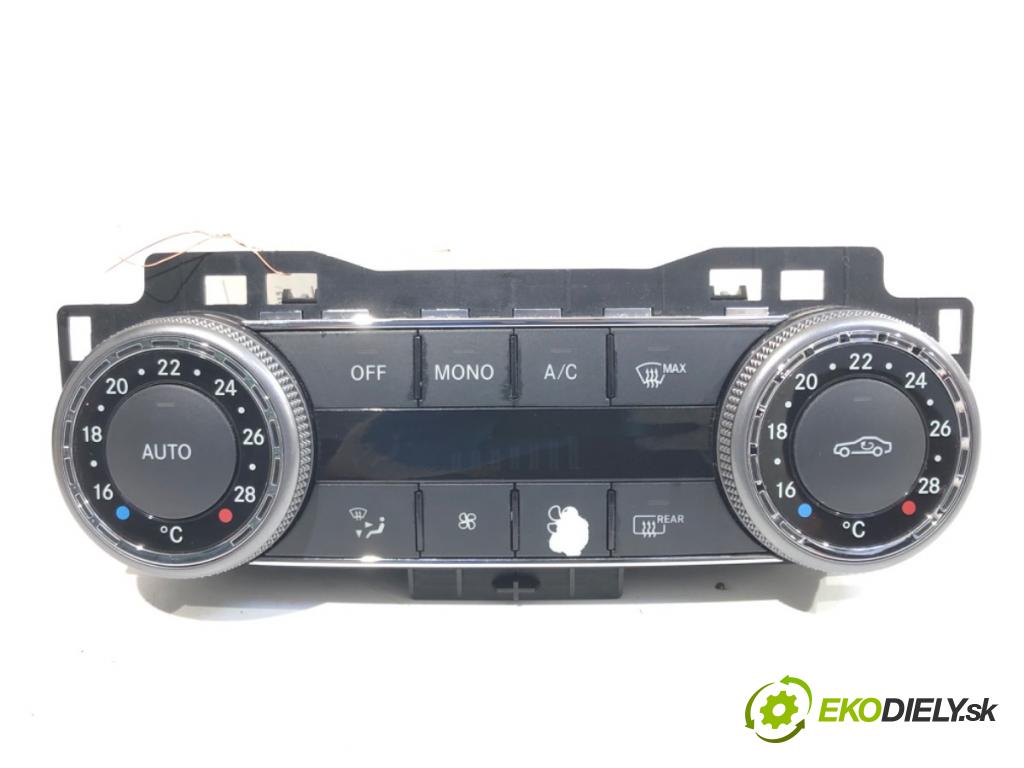 MERCEDES-BENZ W204 sedan 2007 135 kW C 200 Kompressor (204.041) 1796 Panel ovládania kúrenia 2048309385 (Prepínacie páčky pod volantom)