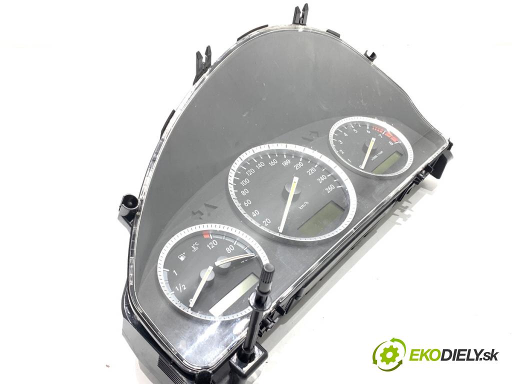 MERCEDES-BENZ W204 sedan 2007 135 kW C 200 Kompressor (204.041) 1796 Prístrojovka A2045400848 (Prístrojová doska)