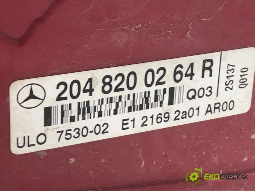MERCEDES-BENZ W204 sedan 2007 135 kW C 200 Kompressor (204.041) 1796 světlo pravý zadní část 2048200264R