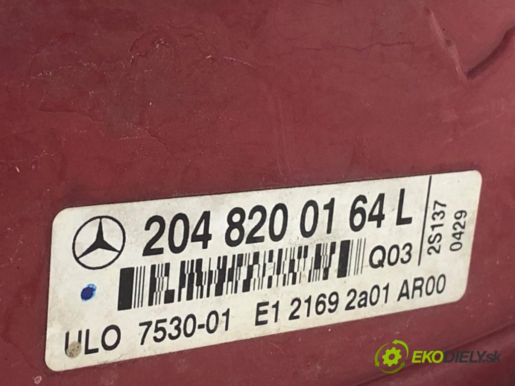MERCEDES-BENZ W204 sedan 2007 135 kW C 200 Kompressor (204.041) 1796 světlo levý zadní část 2048200164L
