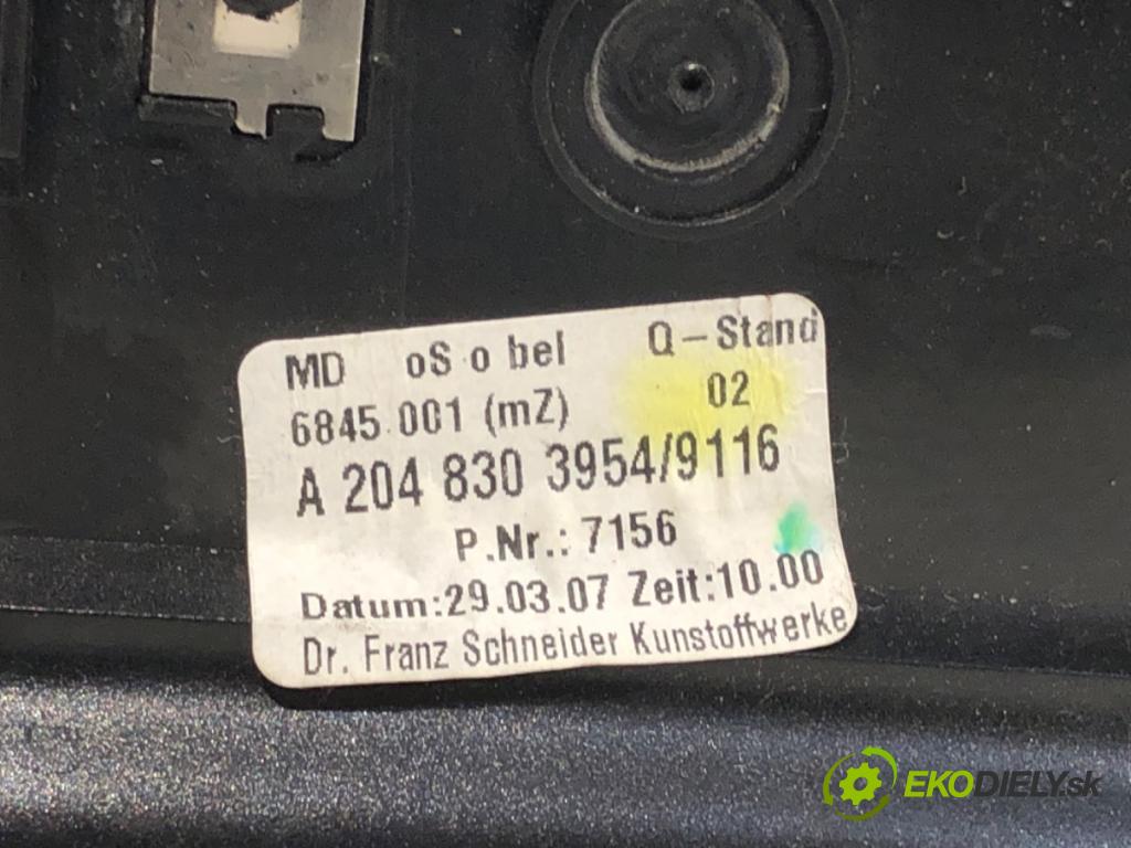 MERCEDES-BENZ W204 sedan 2007 135 kW C 200 Kompressor (204.041) 1796 mří topení přední část střední A2048303954