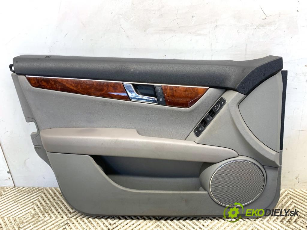 MERCEDES-BENZ W204 sedan 2007 135 kW C 200 Kompressor (204.041) 1796 ča dveře levý přední část 