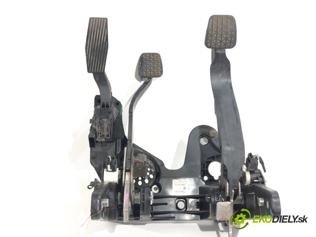 OPEL ASTRA J liftback 2011 92 kW 1.7 CDTI (68) 1686 PEDÁL: manuálne 13252702 (Potenciometer plynového pedálu)