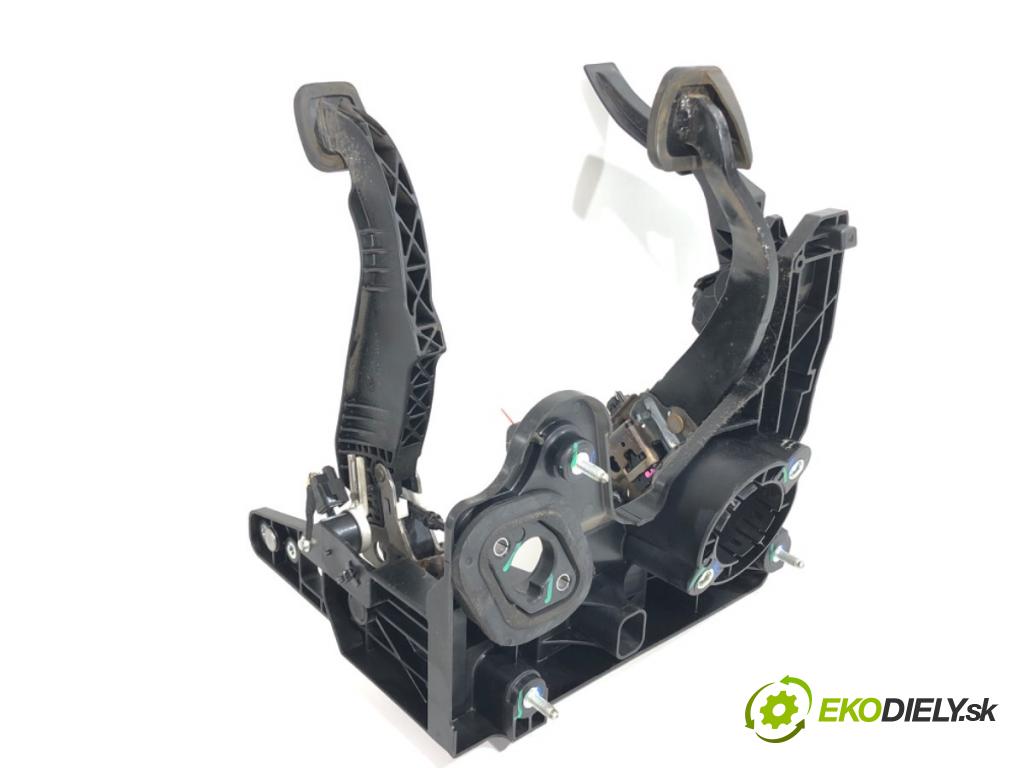 OPEL ASTRA J liftback 2011 92 kW 1.7 CDTI (68) 1686 PEDÁL: manuálne 13252702 (Potenciometer plynového pedálu)