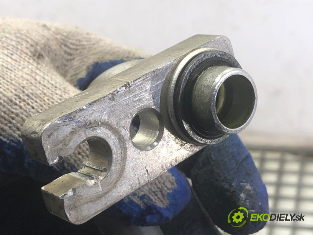 OPEL ASTRA J liftback 2011 92 kW 1.7 CDTI (68) 1686 rúrka klimatizácie 13254568 (Rúrka klimatizácie)