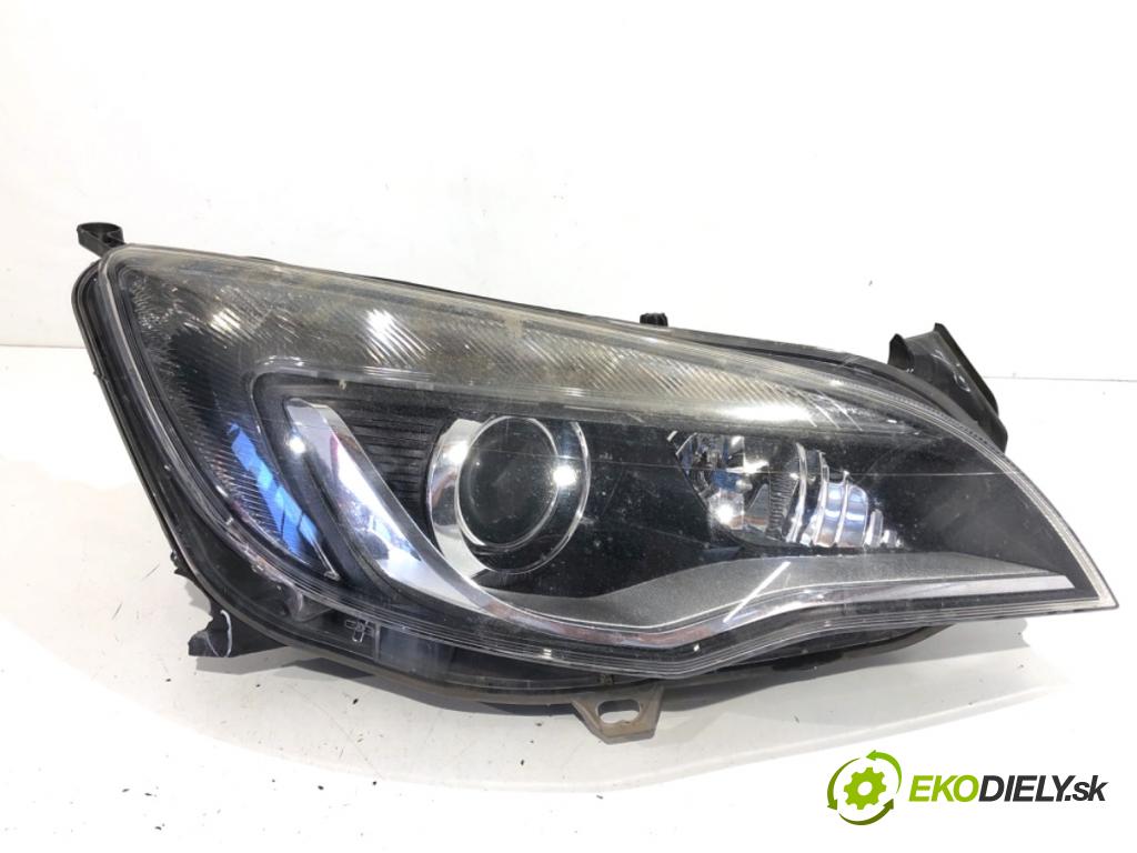 OPEL ASTRA J liftback 2011 92 kW 1.7 CDTI (68) 1686 světlomet pravý přední část XENON 13253651