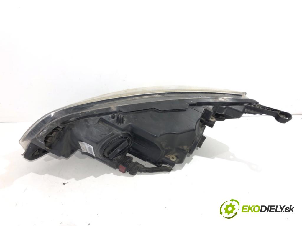 OPEL ASTRA J liftback 2011 92 kW 1.7 CDTI (68) 1686 světlomet pravý přední část XENON 13253651