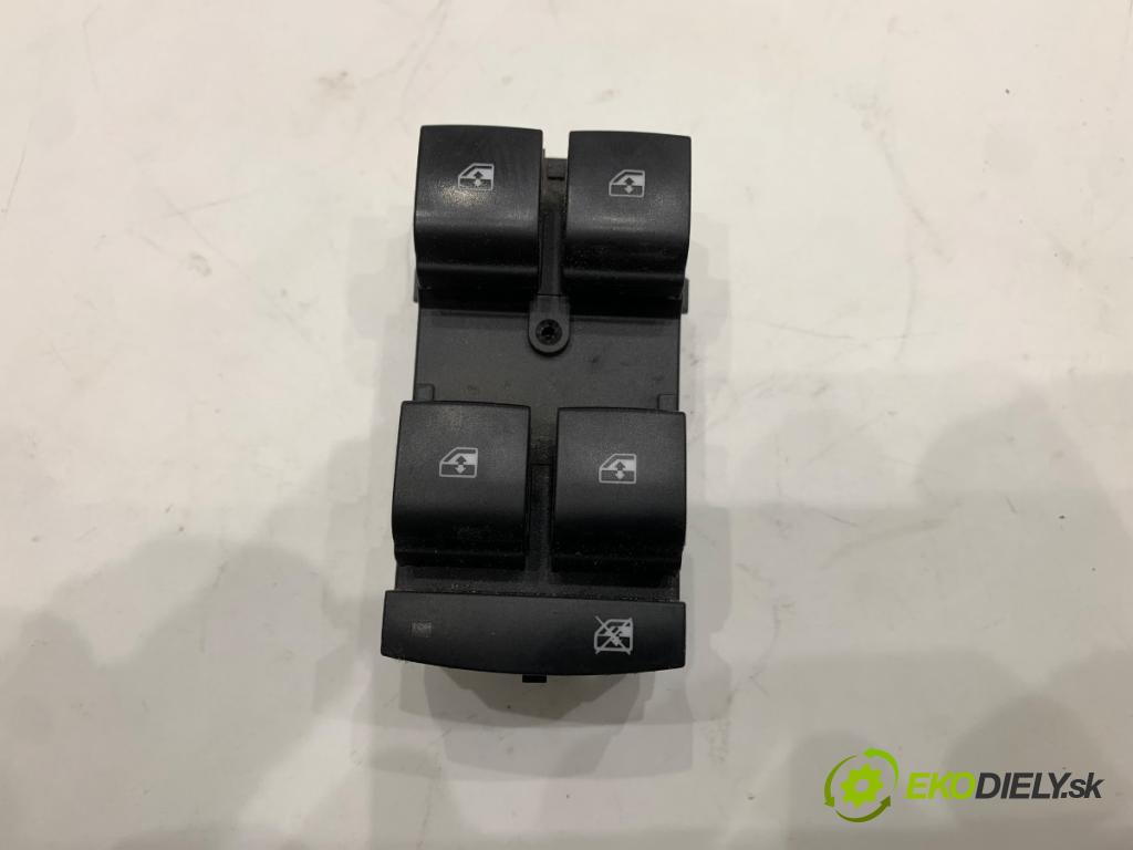 OPEL ASTRA J liftback 2011 92 kW 1.7 CDTI (68) 1686 Prepínač okien 13305011 (Prepínacie páčky pod volantom)