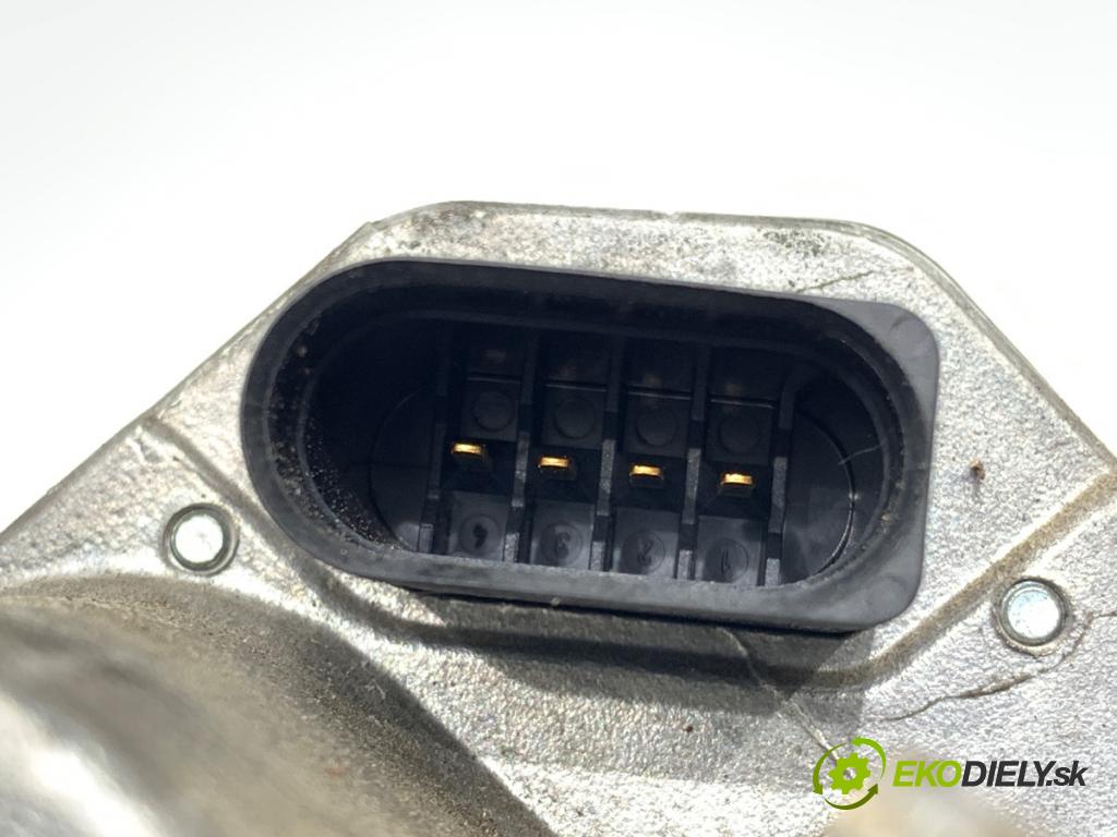 OPEL ASTRA J liftback 2011 92 kW 1.7 CDTI (68) 1686 Škrtiaca klapka 8981052101 (Škrtiaca klapka)