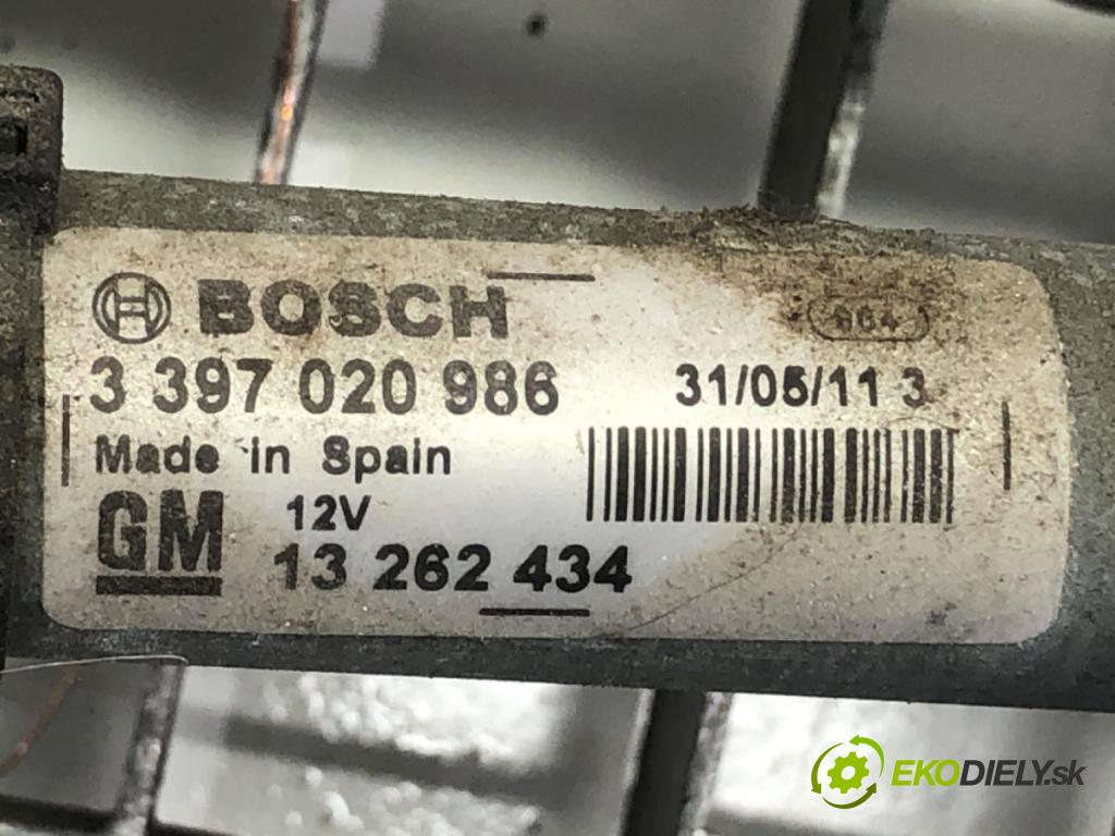 OPEL ASTRA J liftback 2011 92 kW 1.7 CDTI (68) 1686 Mechanizmus stieračov predný 13262434 (Motorček stieračov predný)