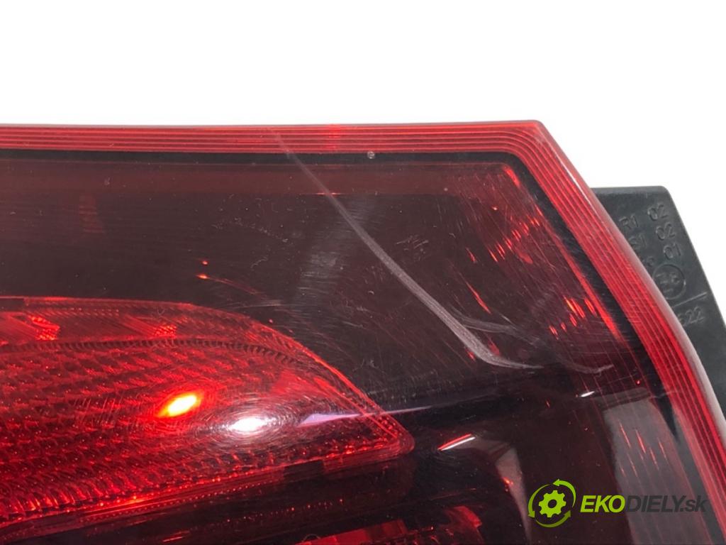OPEL ASTRA J liftback 2011 92 kW 1.7 CDTI (68) 1686 světlo levý zadní část 13314052