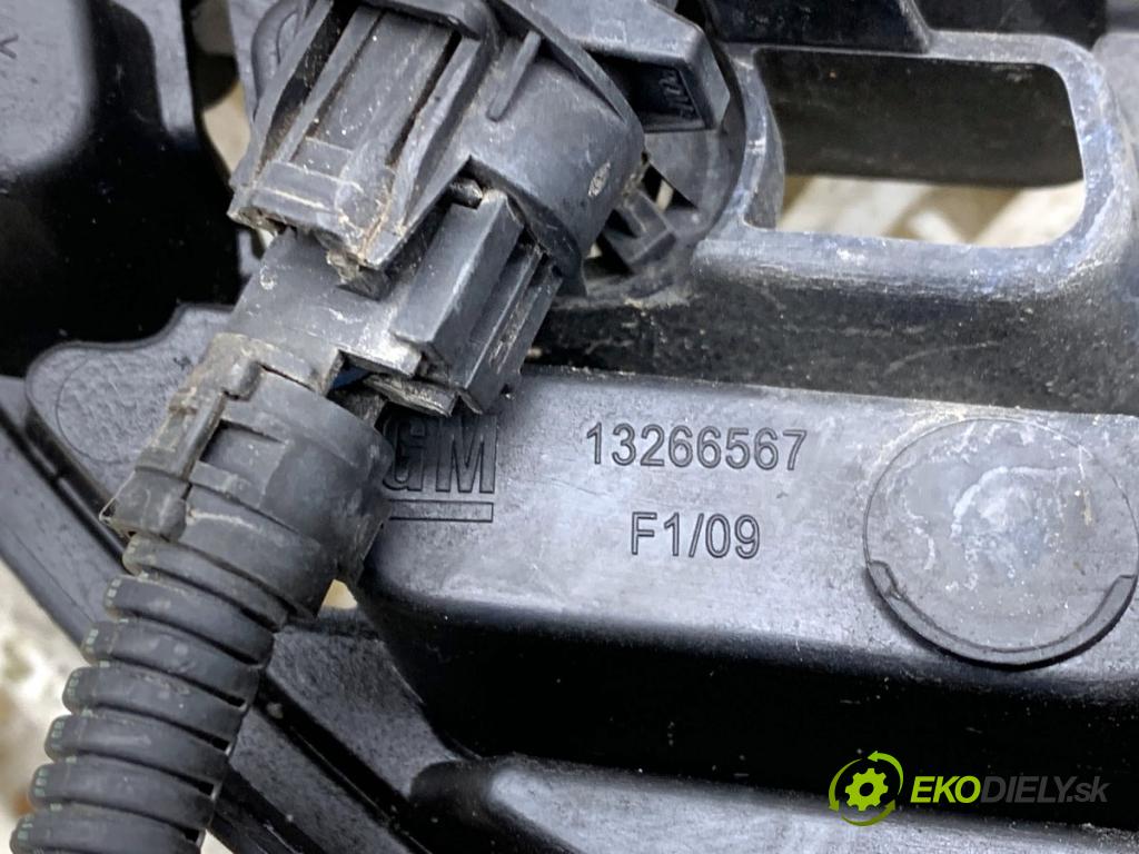 OPEL ASTRA J liftback 2011 92 kW 1.7 CDTI (68) 1686 mří nárazníka přední část střední 13266567