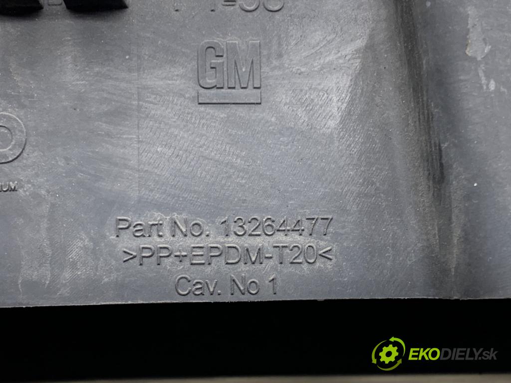 OPEL ASTRA J liftback 2011 92 kW 1.7 CDTI (68) 1686 výztuha horní 13264477 (Výztuha)