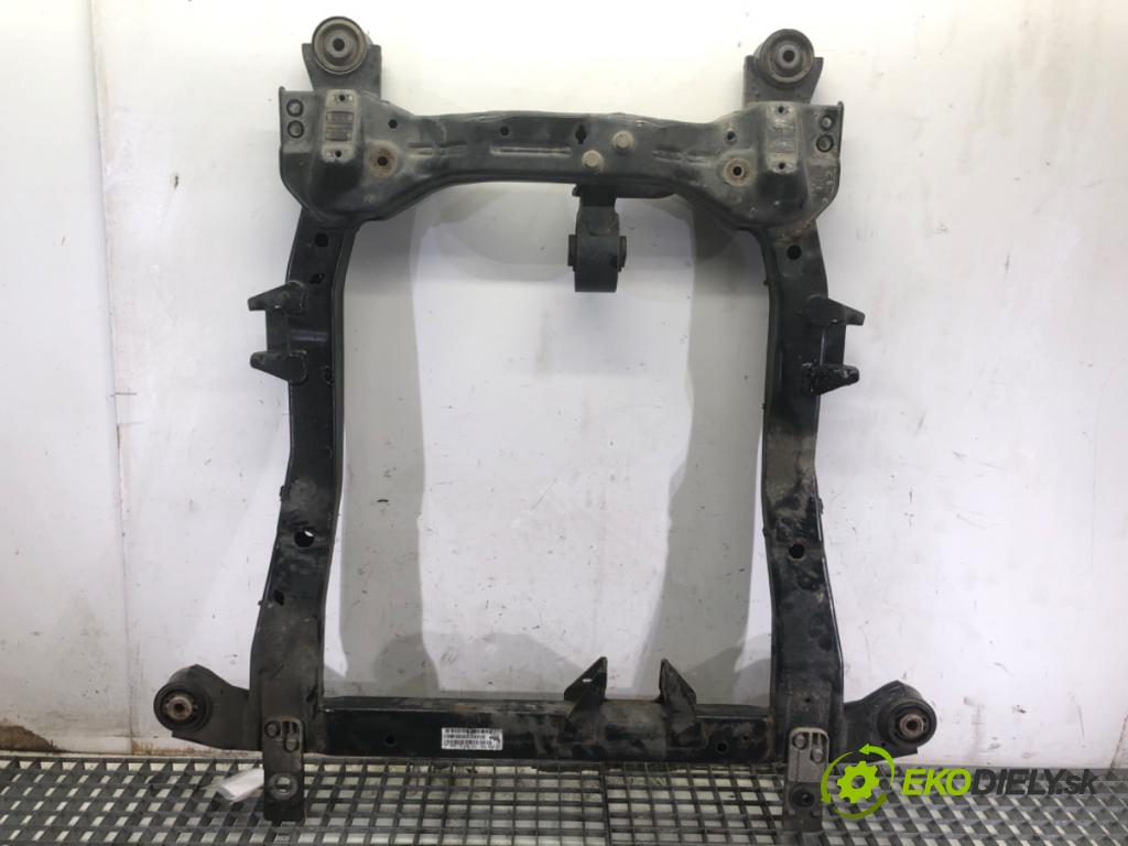 OPEL ASTRA J liftback 2011 92 kW 1.7 CDTI (68) 1686 výztuha pod motor 13327078 (Přední výztuha)