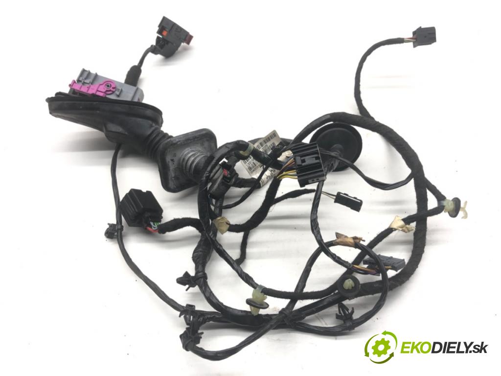 OPEL ASTRA J liftback 2011 92 kW 1.7 CDTI (68) 1686 káblovačka dveře přední část levý 13315822