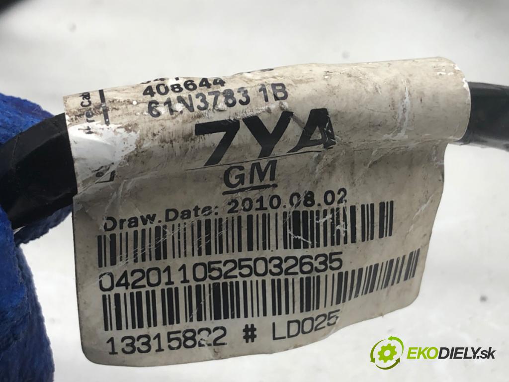 OPEL ASTRA J liftback 2011 92 kW 1.7 CDTI (68) 1686 káblovačka dveře přední část levý 13315822