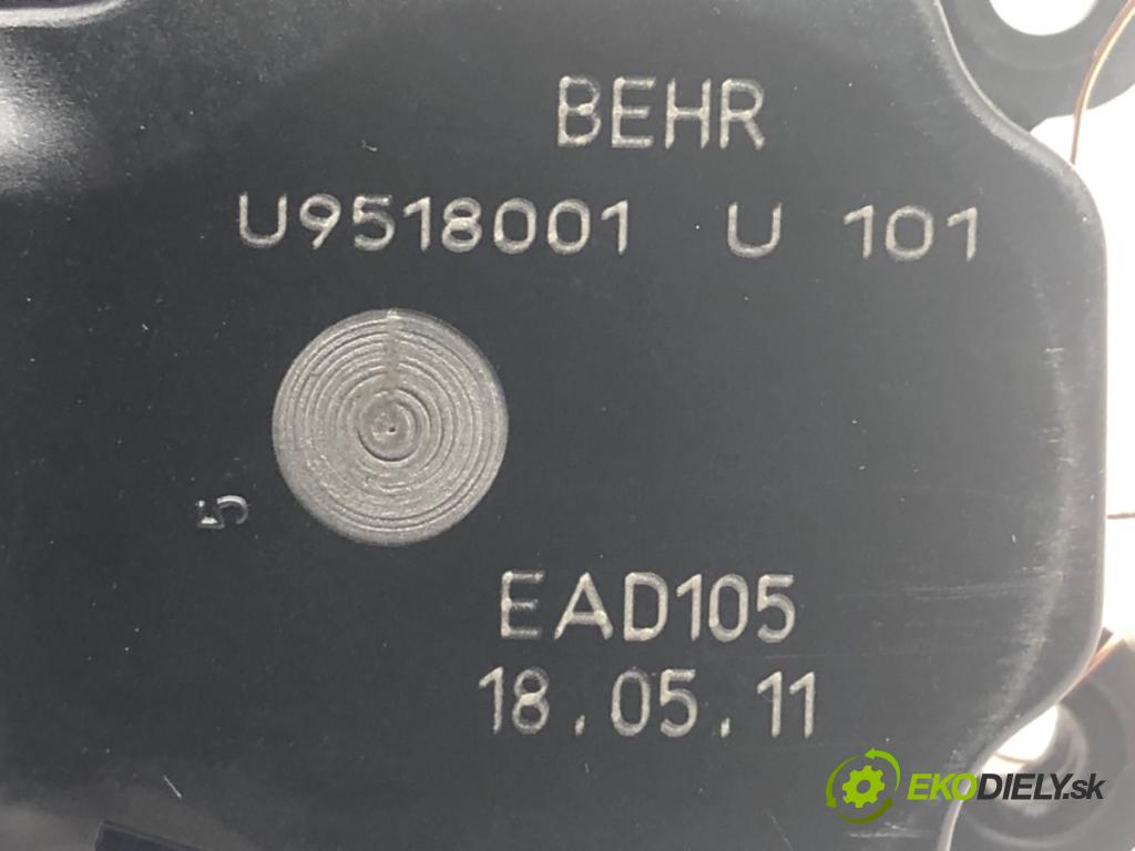OPEL ASTRA J liftback 2011 92 kW 1.7 CDTI (68) 1686 motor topení U9518001
