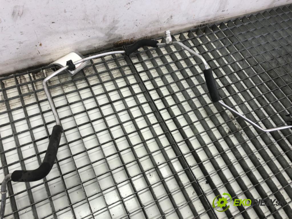 OPEL ASTRA J liftback 2011 92 kW 1.7 CDTI (68) 1686 rúrka klimatizácie  (Rúrka klimatizácie)