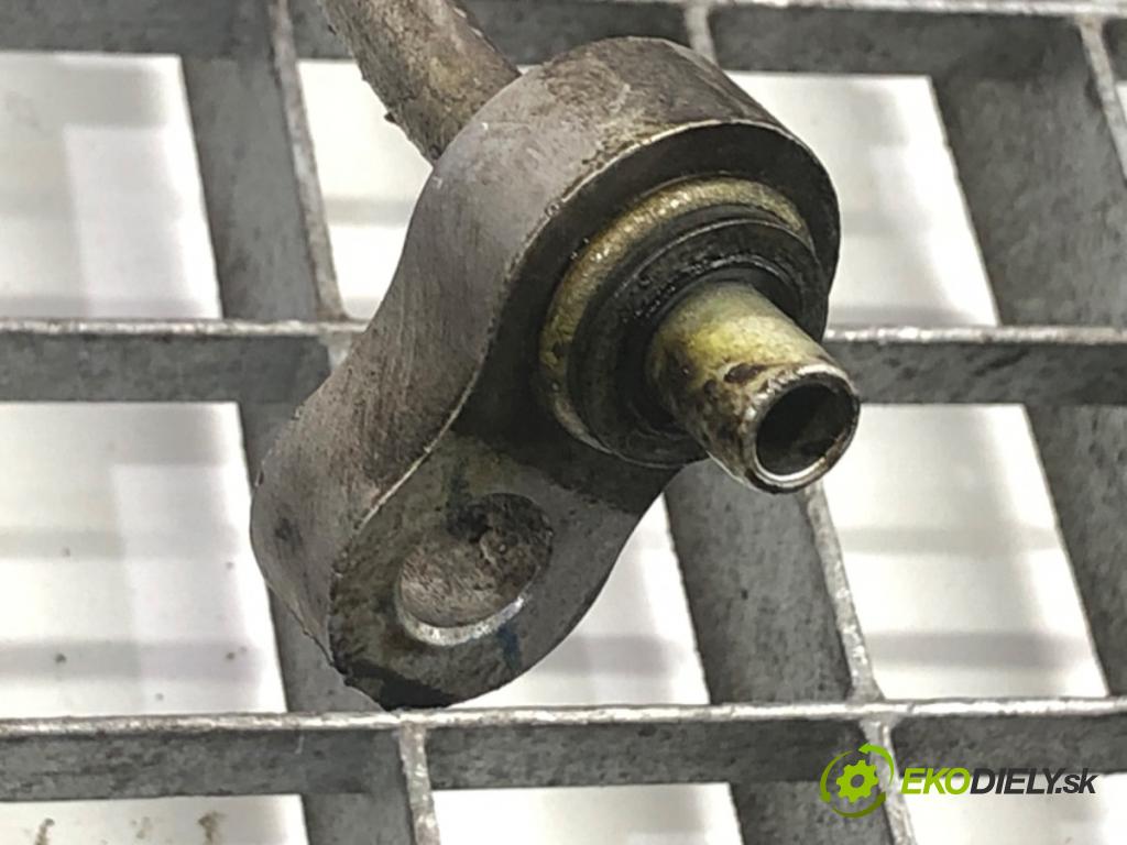 OPEL ASTRA J liftback 2011 92 kW 1.7 CDTI (68) 1686 rúrka klimatizácie  (Rúrka klimatizácie)