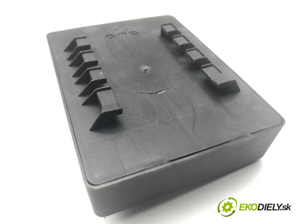 OPEL ASTRA J liftback 2011 92 kW 1.7 CDTI (68) 1686 Modul svetiel 13505411 (Riadiaca jednotka ostatné)